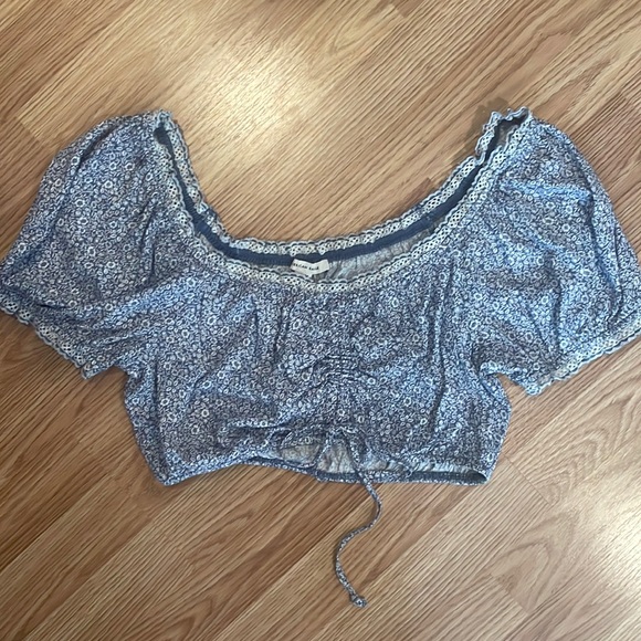 American Eagle Matching Set- cropped blouse with matching pants. - Picture 2 of 3